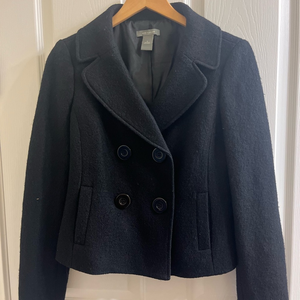 Ann Taylor size 6 double breasted  wool blazer